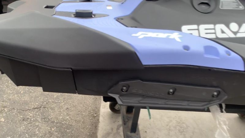 New 2025 Sea-Doo SPARK FOR 3 90 CONVENIENCE PACKAGE (SOUND SYSTEM) Image 2