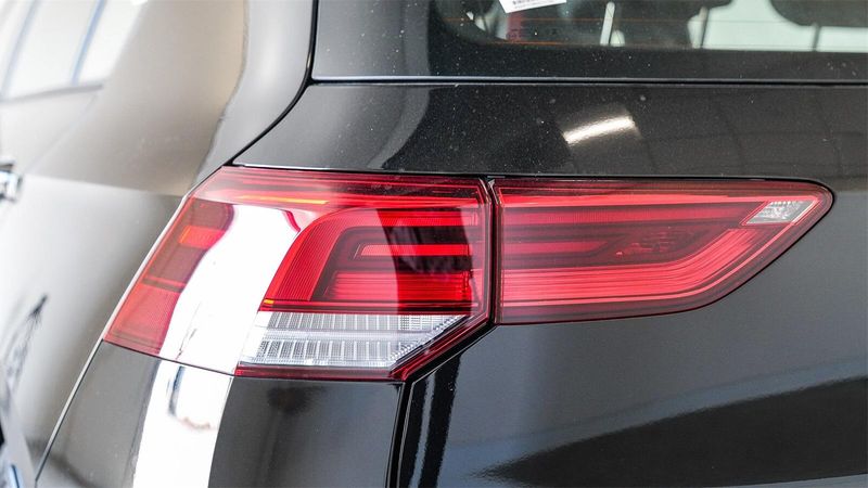 New 2025 Volkswagen Golf GTI AutobahnImage 8