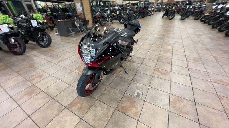 New 2026 Suzuki GSX-R600 Image 8