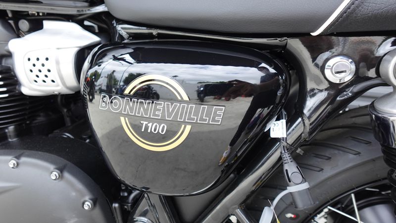 New 2026 Triumph Bonneville T100 Base 