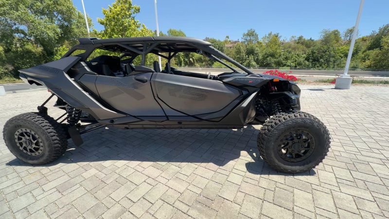 New 2026 Can-Am MAVERICK R MAX X RS WITH SMART-SHOX 999T DCT Image 2