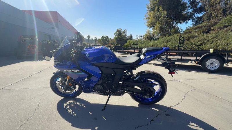 New 2026 Yamaha YZF-R7 Image 5