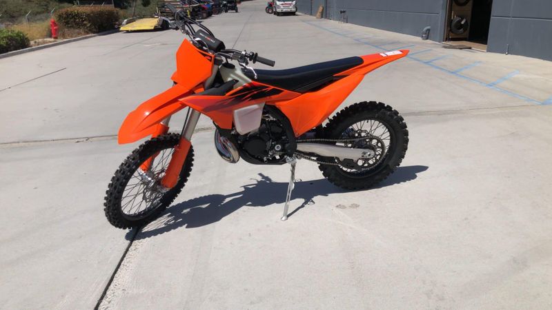 New 2027 KTM 250 XC Image 8