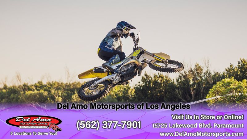 2024 HUSQVARNA TX 300  in a WHITE exterior color. Del Amo Motorsports of Los Angeles (562) 262-9181 delamomotorsports.com 