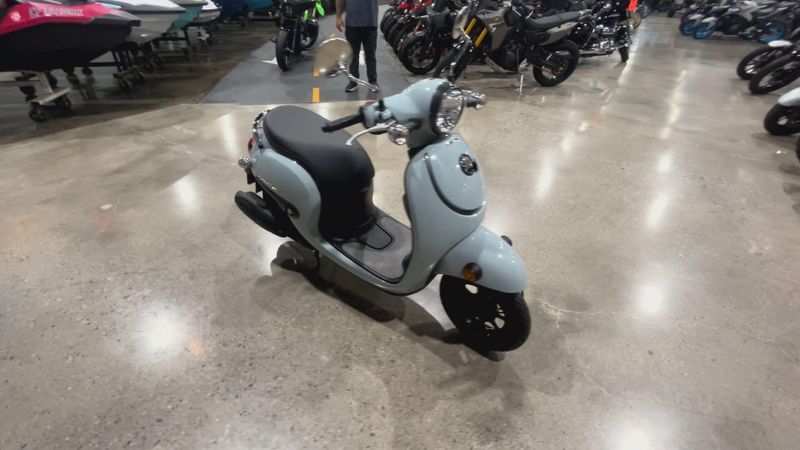 Used 2022 Honda Metropolitan Image 2