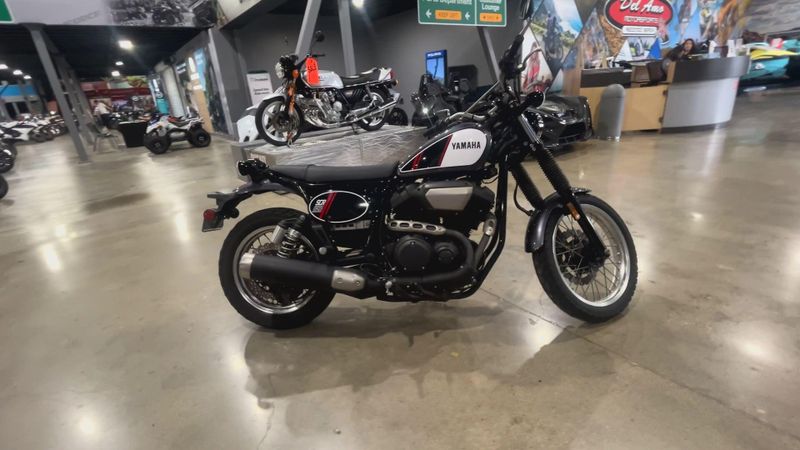 Used 2017 Yamaha SCR950 Image 9