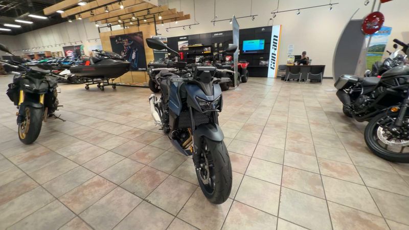 New 2026 Honda CB750 HORNET E-CLUTCH Image 3