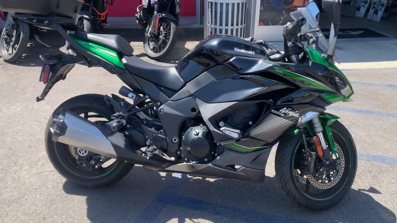 Used 2023 Kawasaki Ninja 1000 SX Image 2