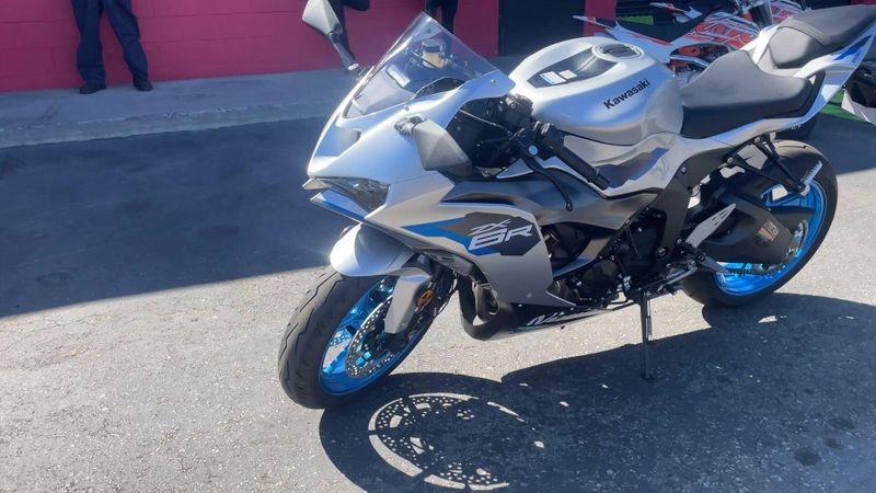 New 2027 Kawasaki NINJA ZX-6R Image 8