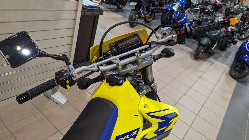 2024 Suzuki DRZ 400S BASEImage 11