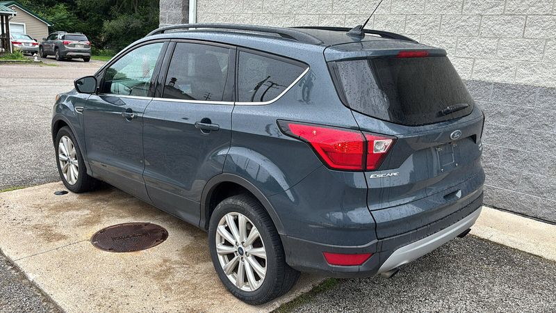 2019 Ford Escape SELImage 3