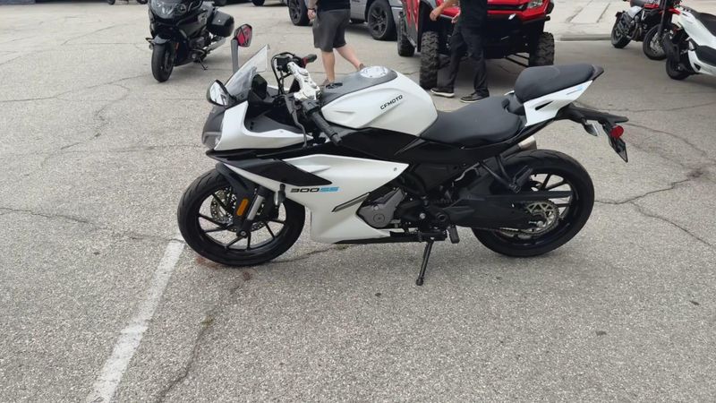 Used 2025 CFMOTO 300SS Image 5