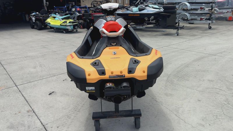 New 2026 Sea-Doo SPARK FOR 2 60 Image 3