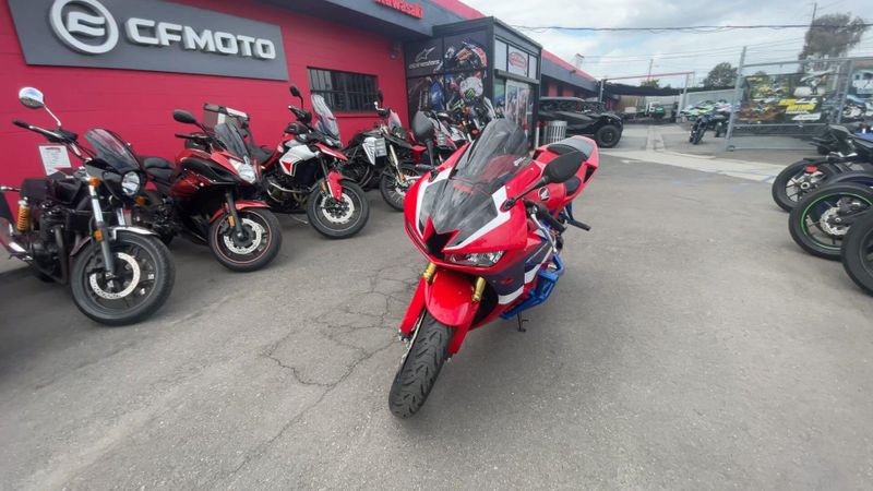 Used 2021 Honda CBR600RR Image 7
