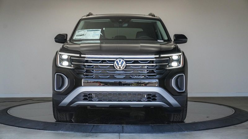 New 2025 Volkswagen Atlas 2.0T Peak EditionImage 6