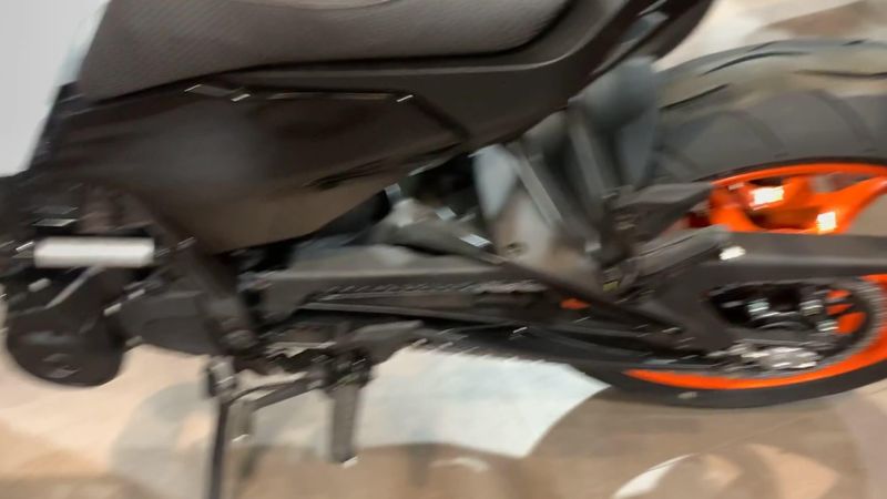 New 2024 KTM 250 DUKE Image 8