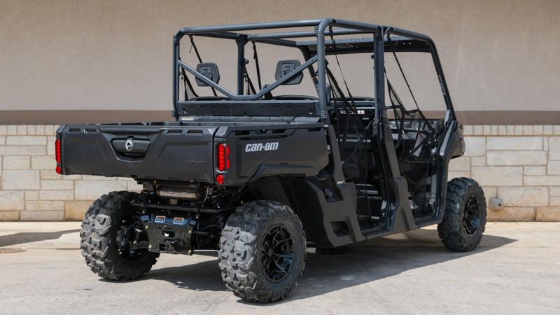 2025 Can-Am DEFENDER MAX DPS HD9 STEALTH BLACKImage 3