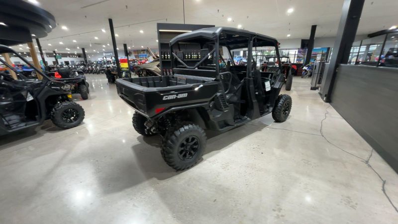 New 2026 Can-Am DEFENDER MAX XT HD11 WITH 10.25 IN. INFOTAINMENT Image 3