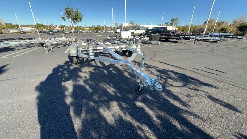 New 2026 Triton ELITE WCII PWC TRAILER W&sol; ALUMINUM WHEELS Image 4