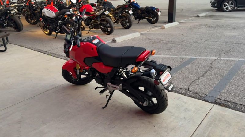 New 2025 Honda Grom Image 6