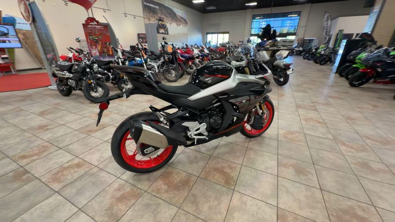 New 2026 CFMOTO 450SS Image 9