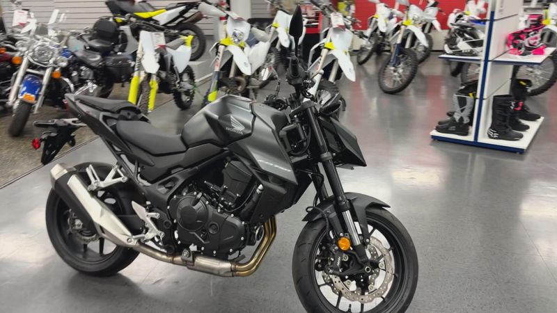 New 2025 Honda CB750 HORNET Image 6