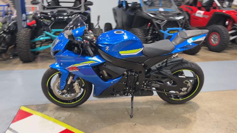 Used 2017 Suzuki GSX-R600L7 CA Image 9
