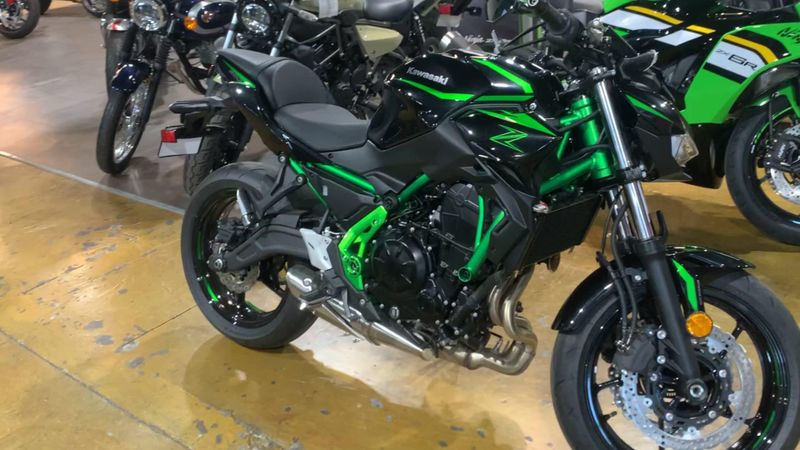 New 2025 Kawasaki Z650 ABS Image 5