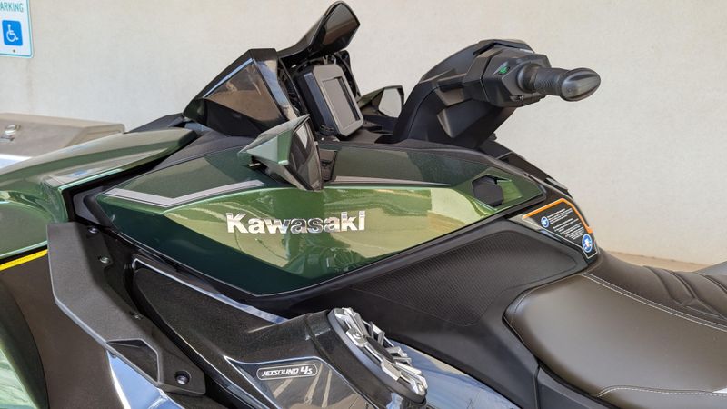 2025 Kawasaki JET SKI ULTRA 160LX Image 9