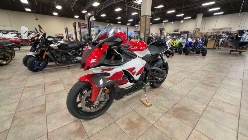 New 2026 Yamaha YZF-R1 70TH ANNIVERSARY EDITION Image 5