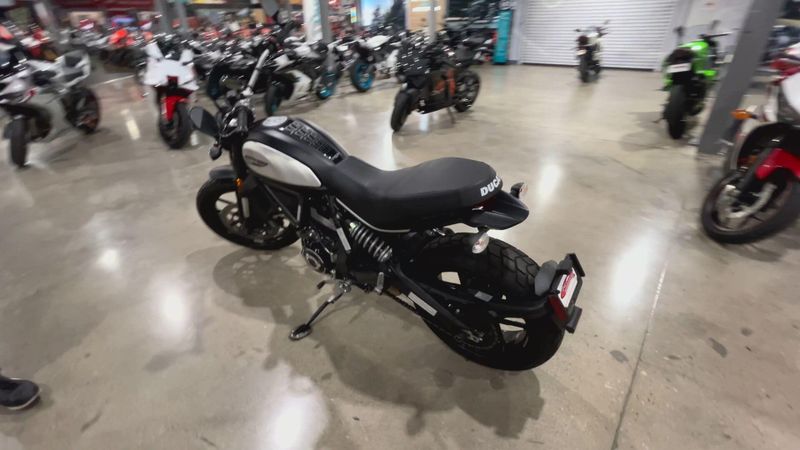 Used 2023 Ducati SCRAMBLER 800 ICON DARK Image 6