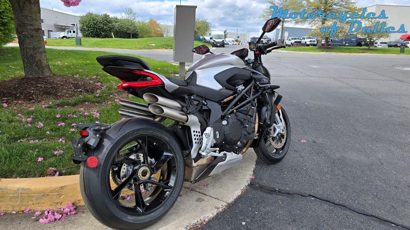 2024 MV Agusta Brutale 1000 RS Image 9