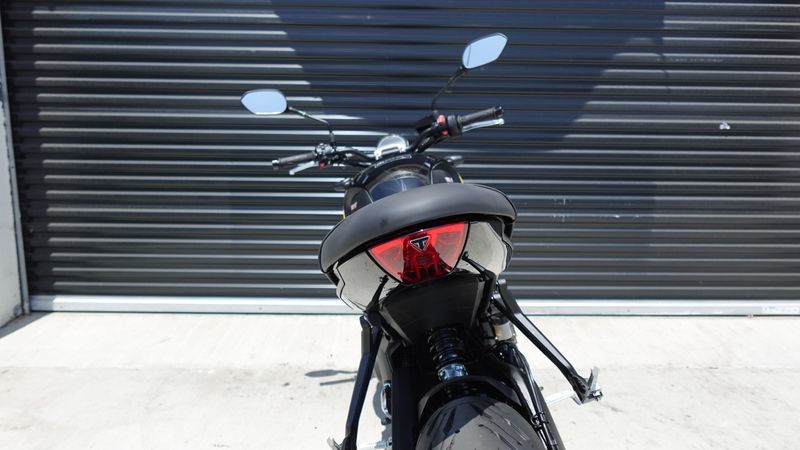 New 2025 Triumph Trident 660 