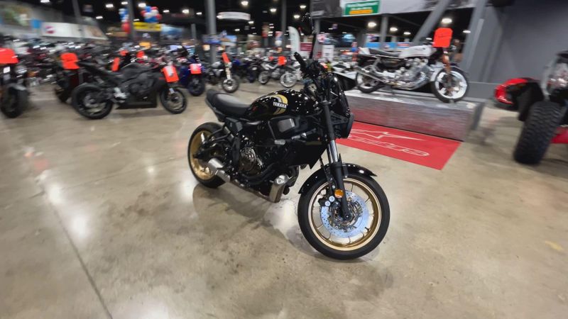 2023 Yamaha XSR700 Image 2