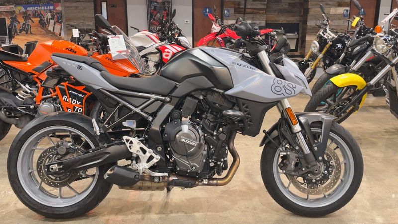 Used 2024 Suzuki GSX-8S CA Image 5