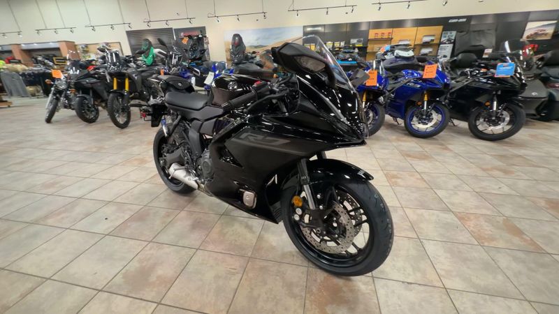 New 2026 Yamaha YZF-R7 Image 3