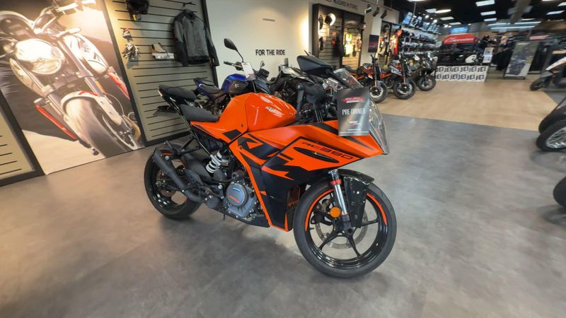 Used 2022 KTM RC 390 Image 2