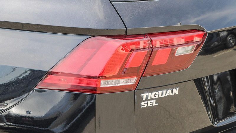 2019 Volkswagen Tiguan 2.0T SEL Premium R-LineImage 13