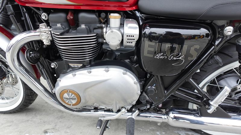 New 2025 Triumph BONNEVILLE T120 ELVIS 