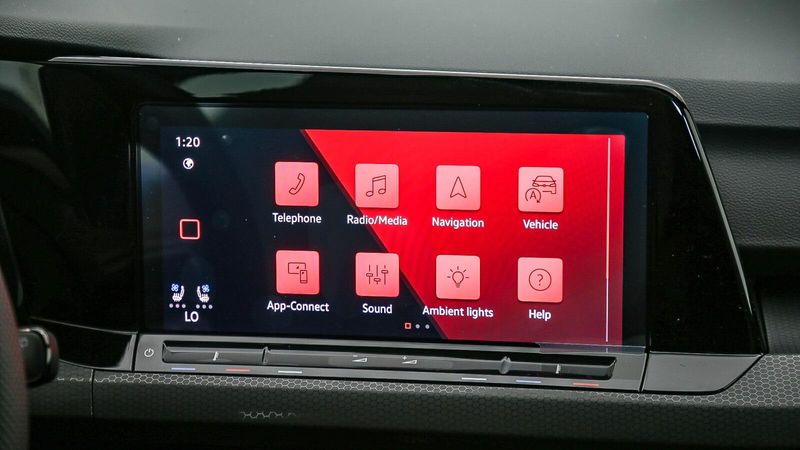 2024 Volkswagen Golf GTI SEImage 14