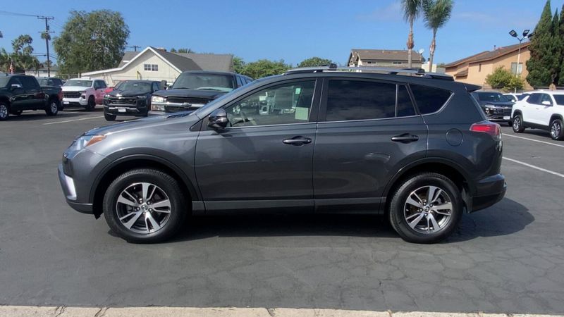 Used 2018 Toyota RAV4 XLEImage 5