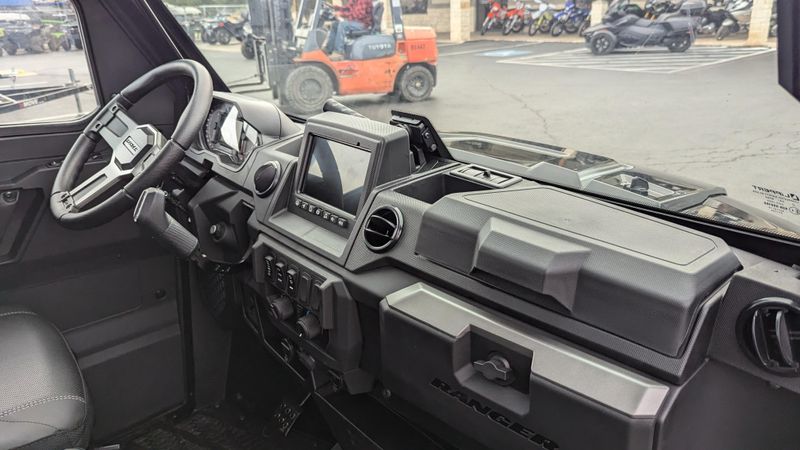 2025 Polaris RANGER CREW XP 1000 NORTHSTAR TEXAS EDITION BLACK CRYSTALImage 21