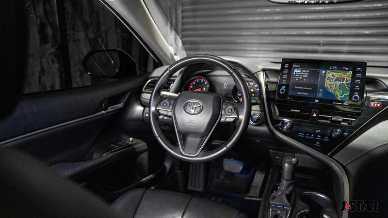 2021 Toyota Camry XSE photo 5