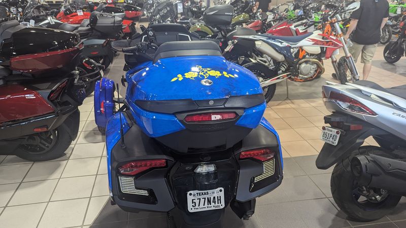 2022 Can-Am SPYDER RT SEATOSKYImage 8