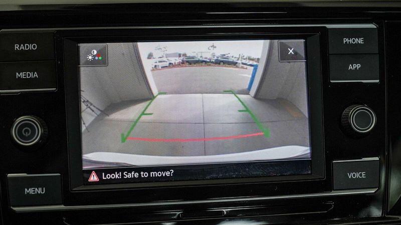 2024 Volkswagen Taos 1.5T SImage 23