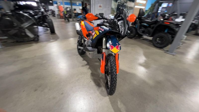 New 2027 KTM 890 ADVENTURE R RALLY Image 2