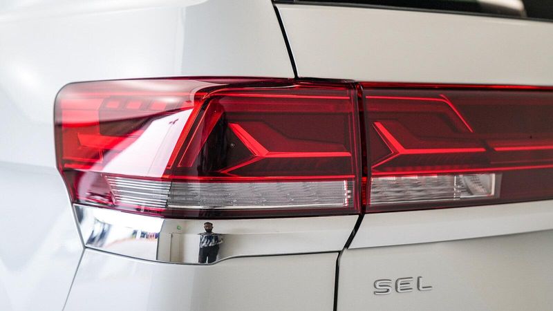 New 2025 Volkswagen Atlas 2.0T SELImage 8