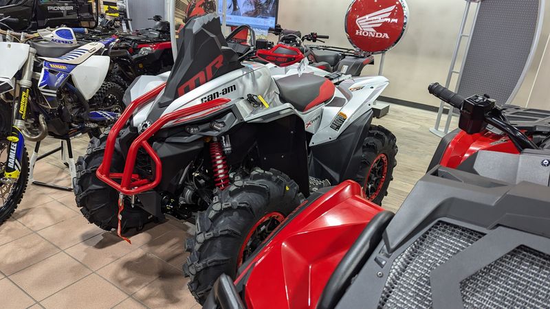 2024 Can-Am RENEGADE X MR 1000R HYPER SILVER AND LEGION REDImage 3