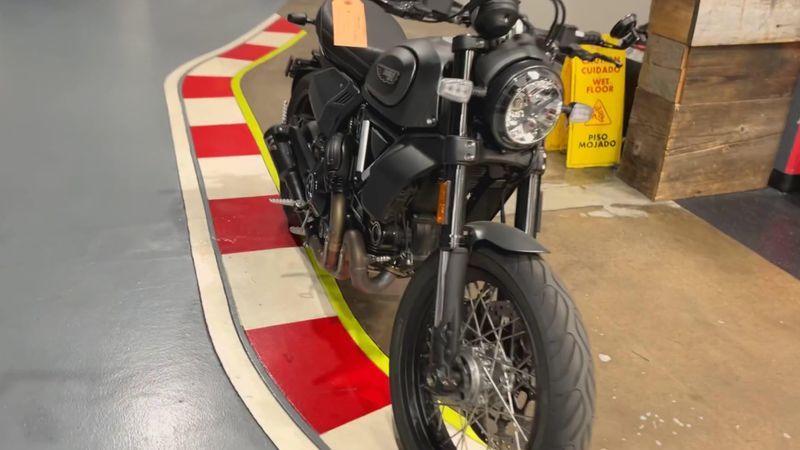Used 2023 Ducati Scrambler Icon Dark Image 7