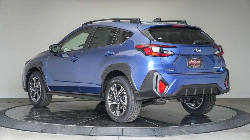 2025 Subaru Crosstrek PremiumImage 2